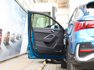 202045 TFSI quattro  {λ܇T