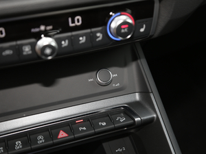 202045 TFSI quattro  п؅^(q)