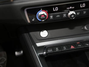 202045 TFSI quattro  п؅^(q)