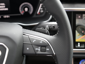 202045 TFSI quattro  п؅^