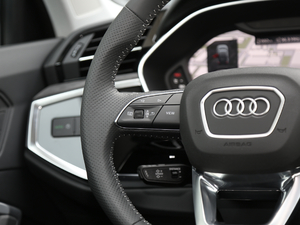 202045 TFSI quattro  п؅^