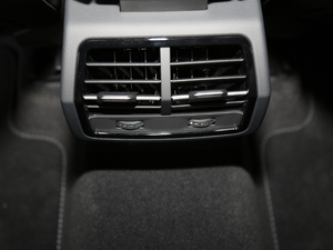 202045 TFSI quattro  п؅^