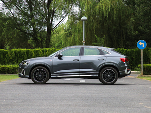 202045 TFSI quattro A ȣ