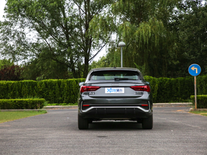 202045 TFSI quattro A w^