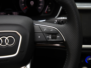 202045 TFSI quattro A п؅^