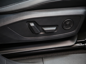 202040 TFSI r п؅^(q)