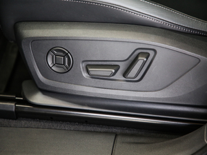 202040 TFSI r п؅^(q)