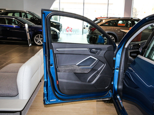 202040 TFSI r {λ܇T