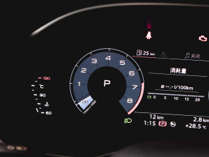 202045 TFSI quattro r п؅^