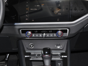 202045 TFSI quattro r п؅^