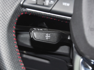 202045 TFSI quattro r п؅^(q)