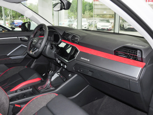 202045 TFSI quattro r п؅^(q)