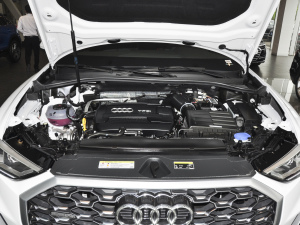 202045 TFSI quattro r 