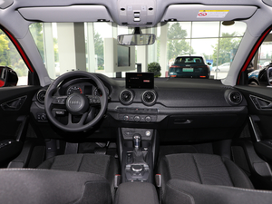 2020款35TFSI 进取动感型 内饰全景