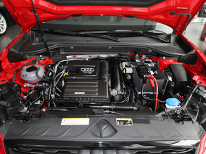 2020款35TFSI 进取动感型 发动机