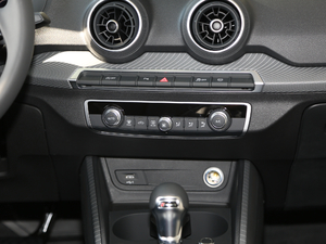 2020款35TFSI 豪华致雅型 中控区