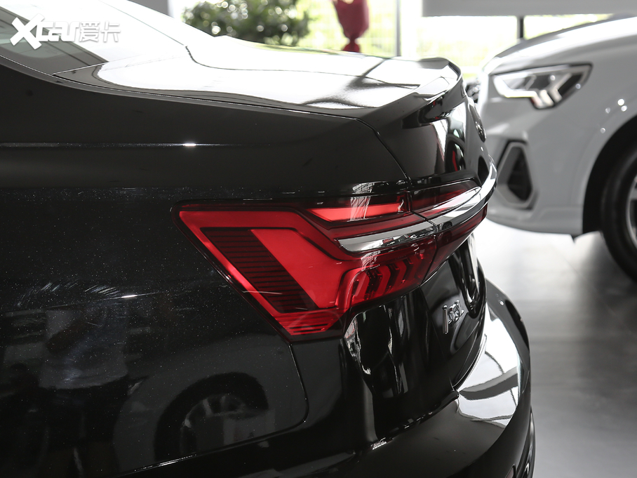 2020WA6L 45 TFSI quattro Ӹ