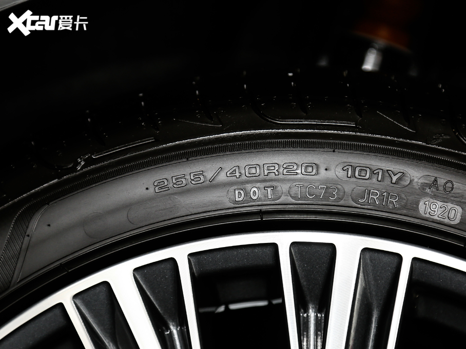 2020WA6L 45 TFSI quattro Ӹ