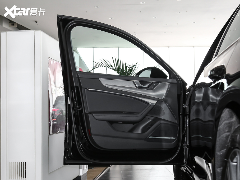 2020WA6L 45 TFSI quattro Ӹ