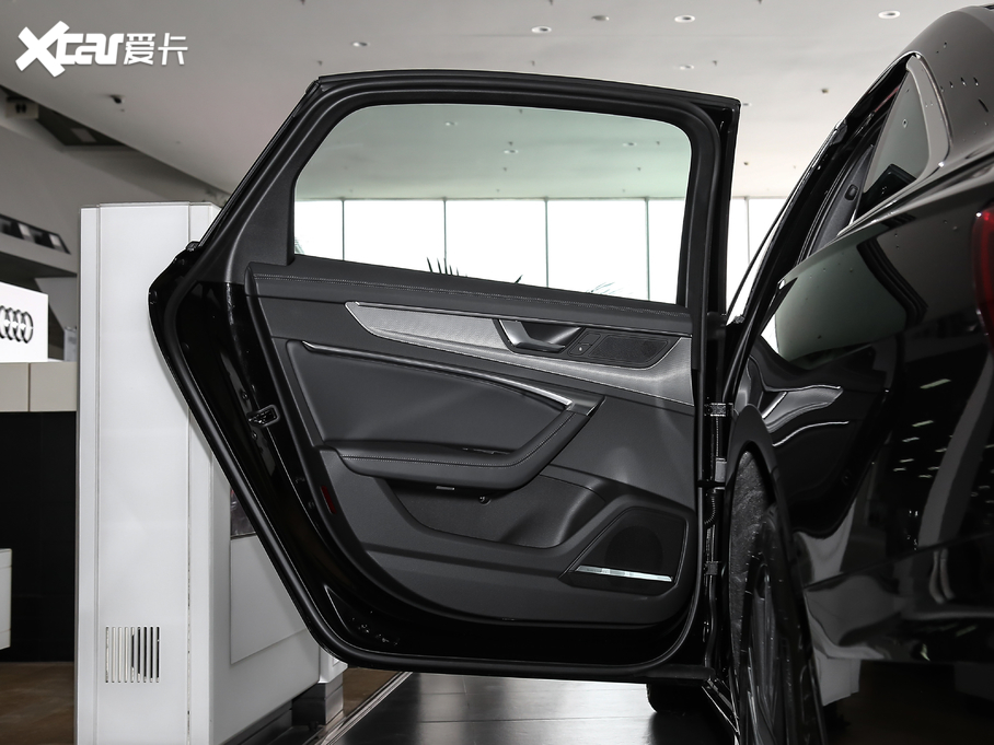 2020WA6L 45 TFSI quattro Ӹ