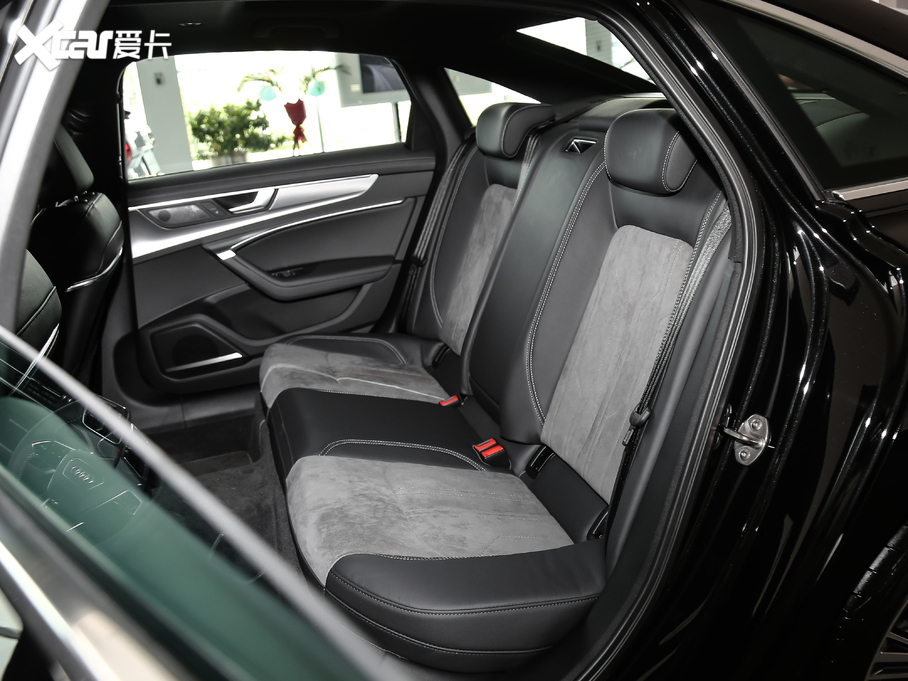 2020WA6L 45 TFSI quattro Ӹ