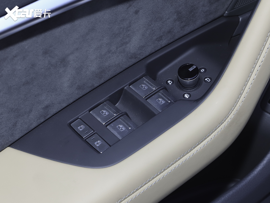 2020WA6L 55 TFSI quattro 