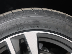 202040 TFSI AӸ ݆̥ߴ