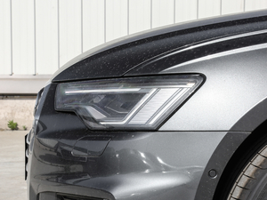 202055 TFSI quattro Ӹ (x)(ji)^