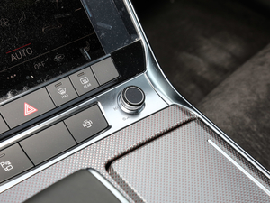 202055 TFSI quattro Ӹ п؅^