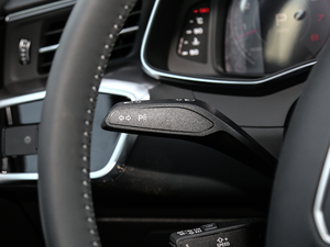 202055 TFSI quattro (dng) п؅^(q)