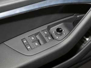 202045 TFSI xӸ {܇ƅ^	