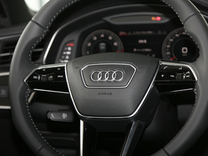 202045 TFSI xӸ п؅^