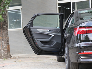 202045 TFSI quattro x ܇T