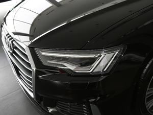 202045 TFSI quattro Ӹ ^