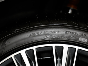 202045 TFSI quattro Ӹ ݆̥ߴ