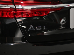 202045 TFSI quattro Ӹ ^