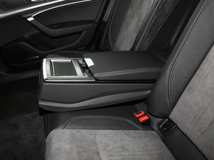 202045 TFSI quattro Ӹ 