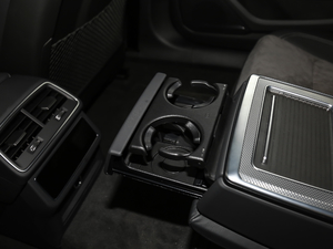 202045 TFSI quattro Ӹ g