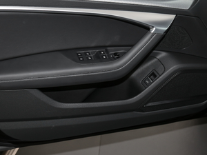 202045 TFSI quattro Ӹ ǰTg