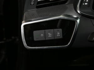 202045 TFSI quattro Ӹ g