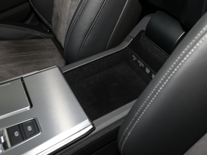 202045 TFSI quattro Ӹ g