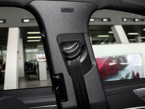 202045 TFSI quattro Ӹ g