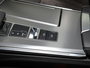 202045 TFSI quattro Ӹ v܇Ƅ