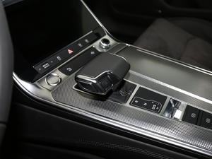 202045 TFSI quattro Ӹ QU