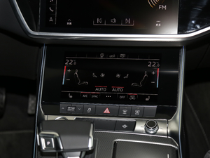 202045 TFSI quattro Ӹ {{