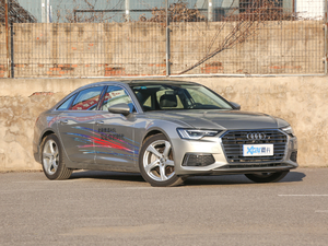 202045 TFSI quattro  w^