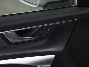 202045 TFSI quattro  g