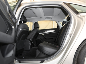 202045 TFSI quattro  ſg