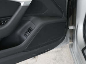 202045 TFSI quattro  п؅^