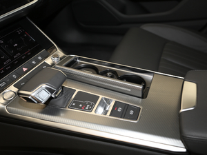 202045 TFSI quattro  п؅^